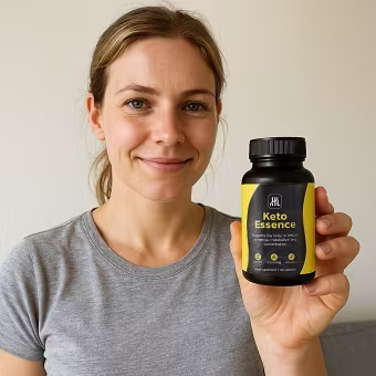 Person with KetoEssence product